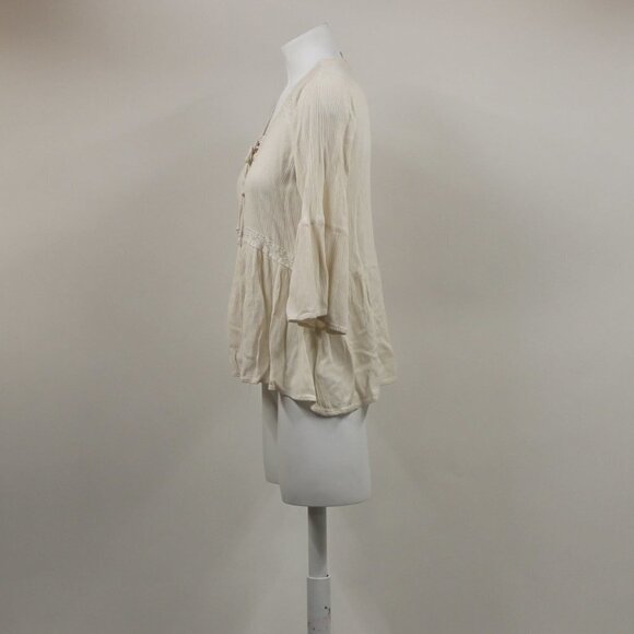 Mossimo  top - Picture 2 of 3